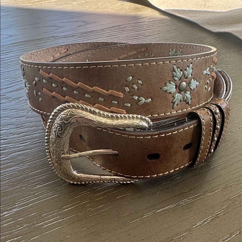 Western Tan Leather Belt with Silver-Tone Buckle Embroidered Women’s Size L EUC